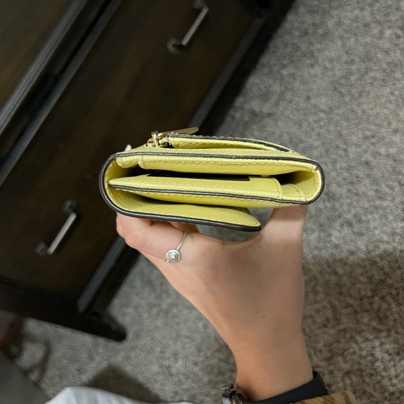 Michael Kors Tori-Fold Wallet - Picture 4 of 4